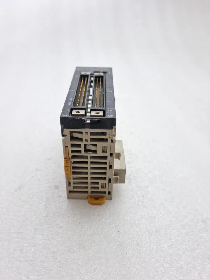 Omron CJ1W-ID261 Input Unit 24Vdc 4mA (Used)